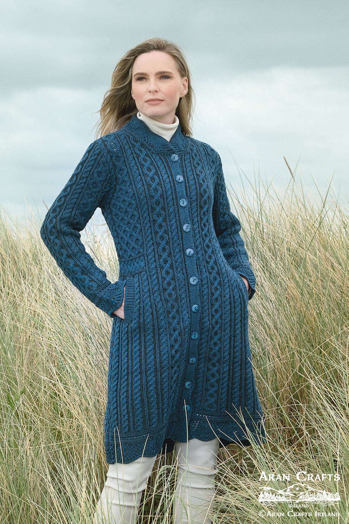 Aran Crafts merinovillaneuletakki sininen
