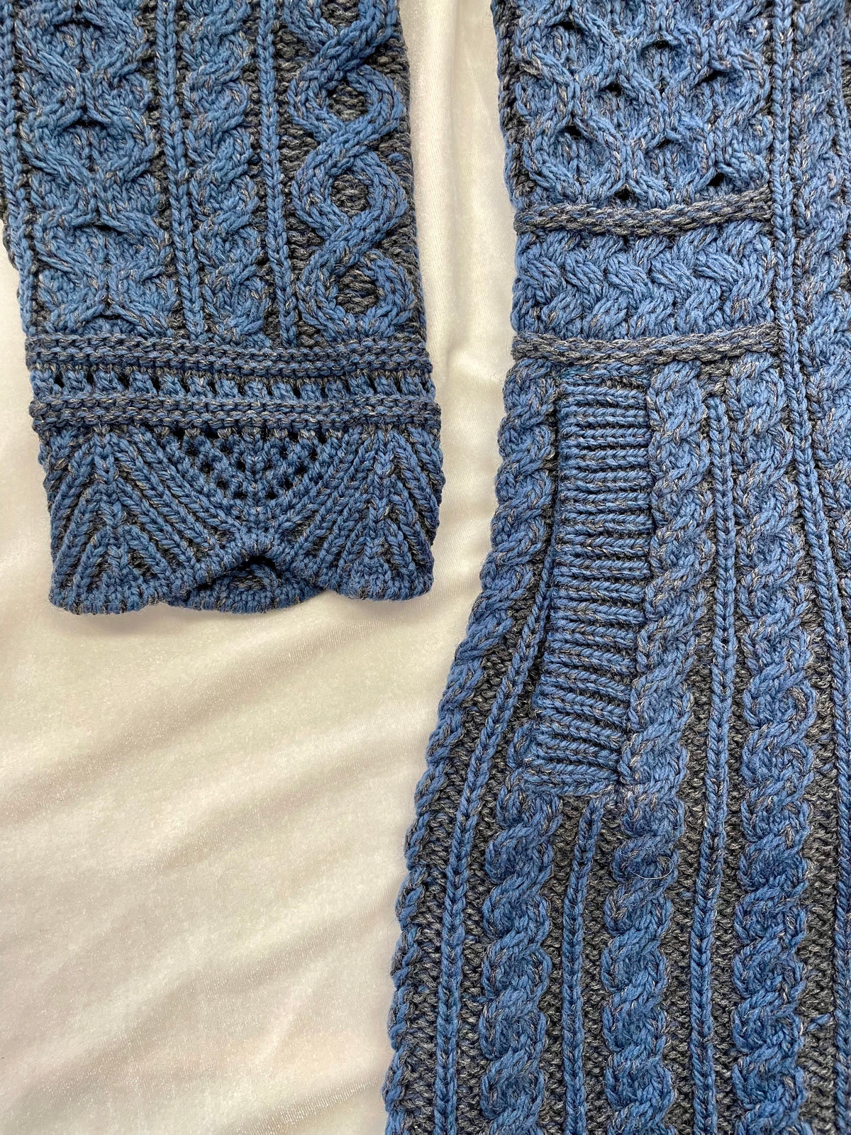 Aran Crafts merinovillaneuletakki sininen