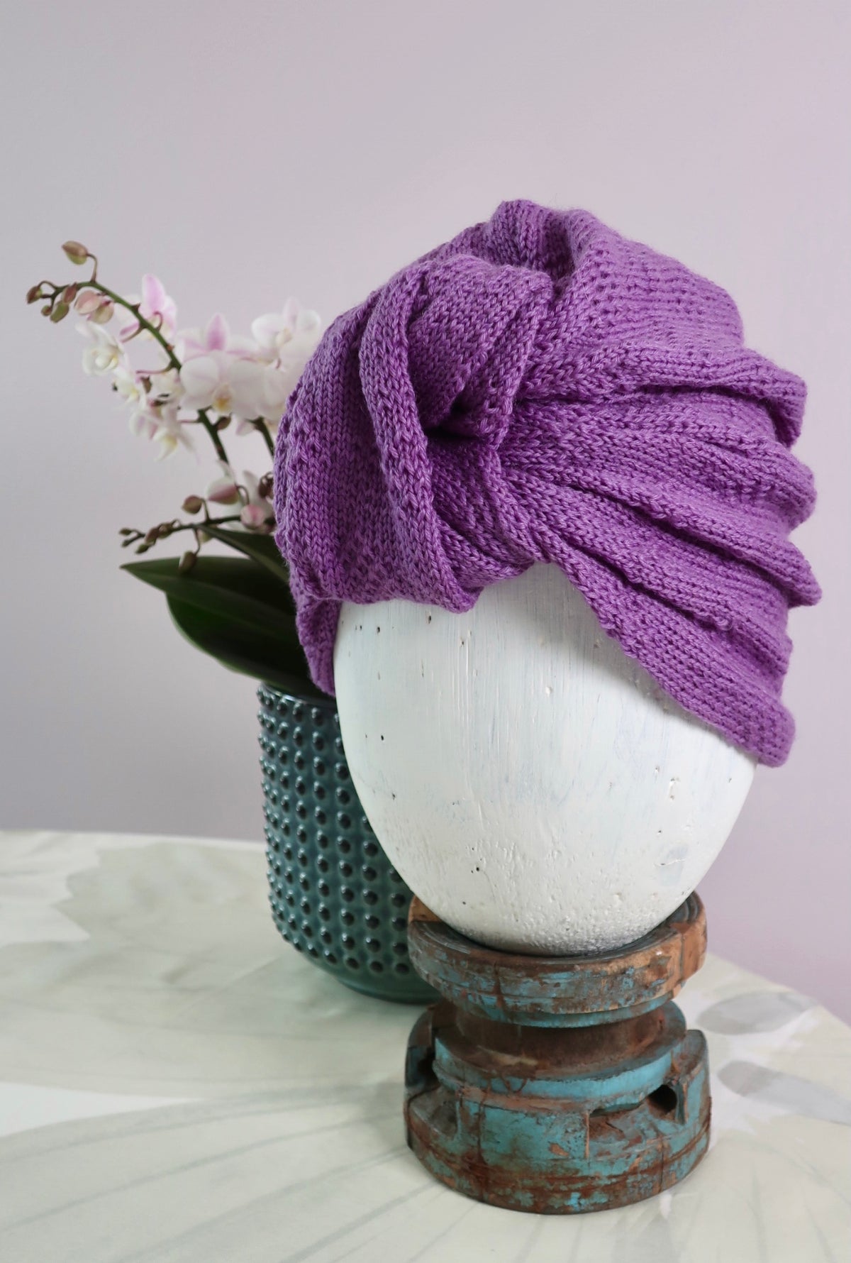 By Mamaha Monarda merinovillaturbaani vaalea violetti