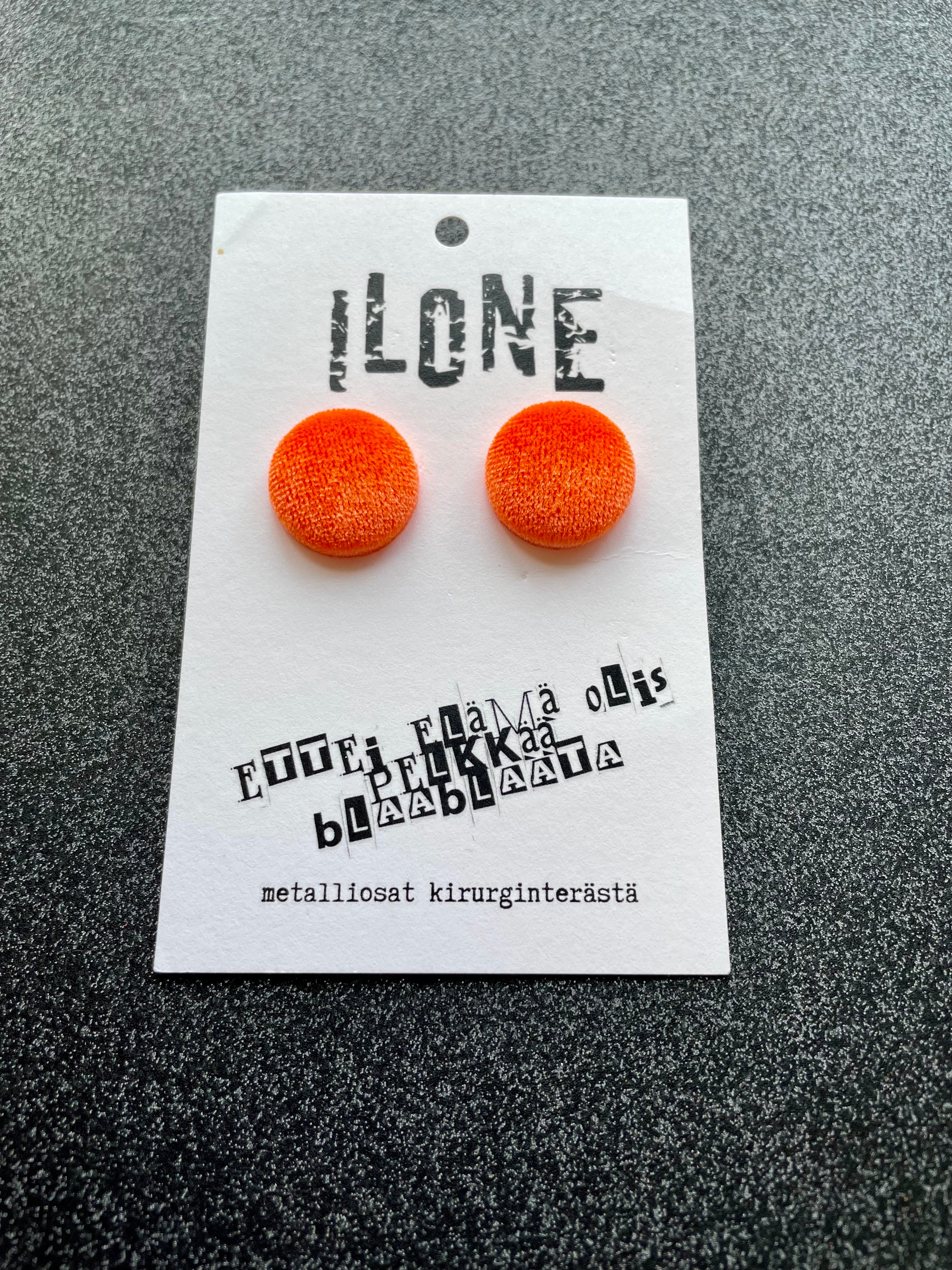 Ilone samettinappikorvakorut