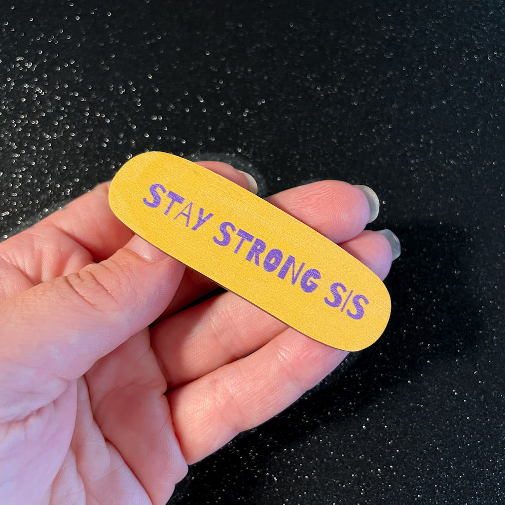 Ilone kelta-violetti Stay strong sis puupinni