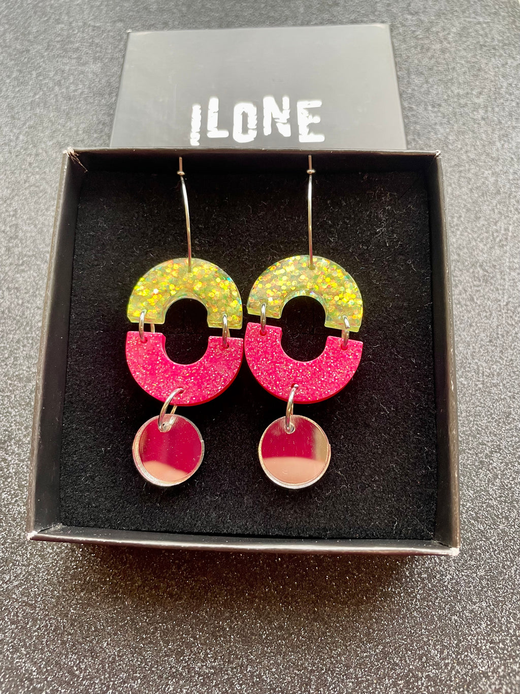 Ilone pinkki-limenvihreät glitterkorvakorut