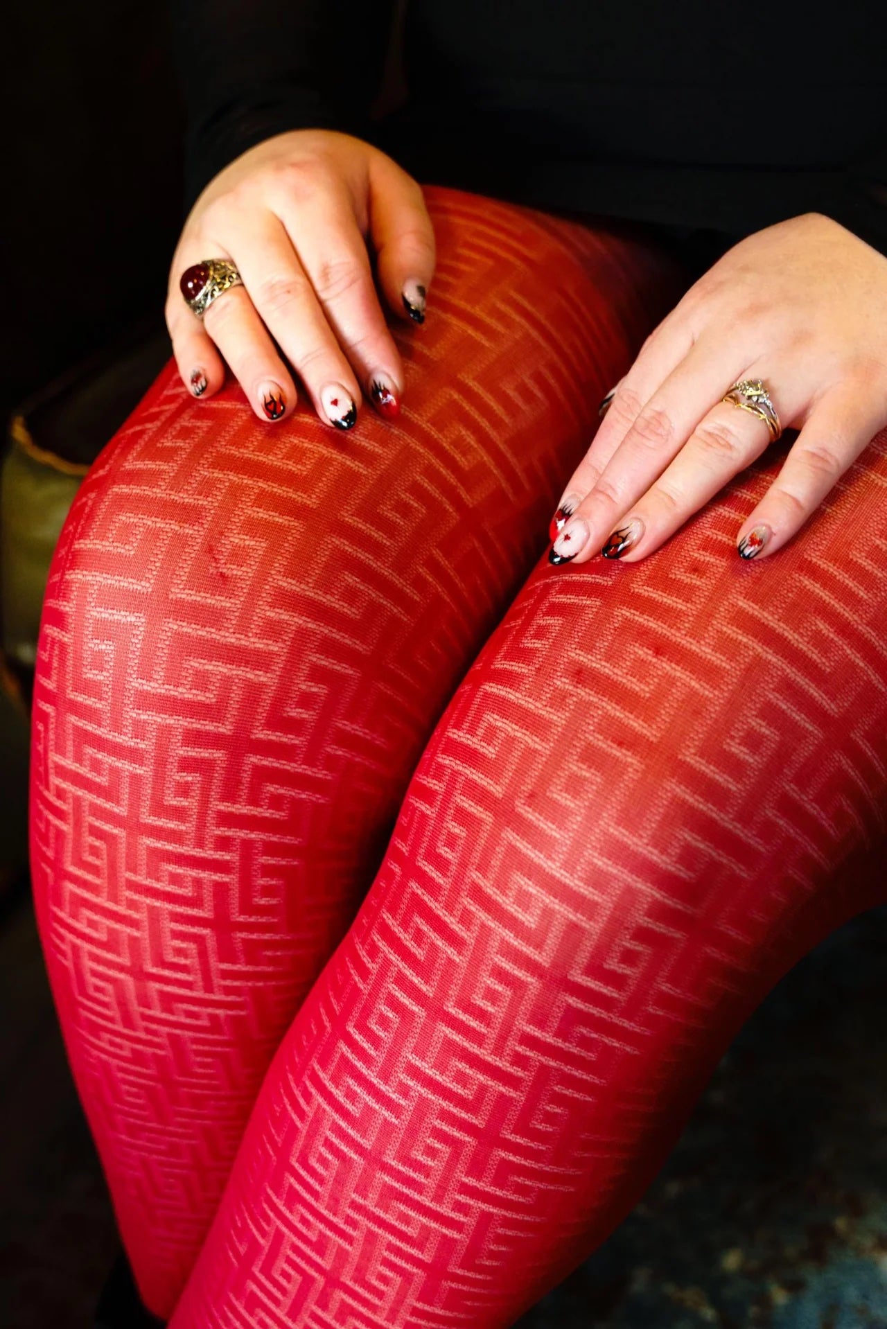 Snag Tights Traditional Red- kuviosukkahousut